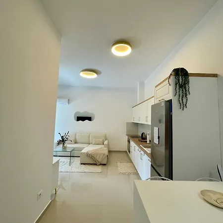 Apartment Cozy And Modern Centre Sarande